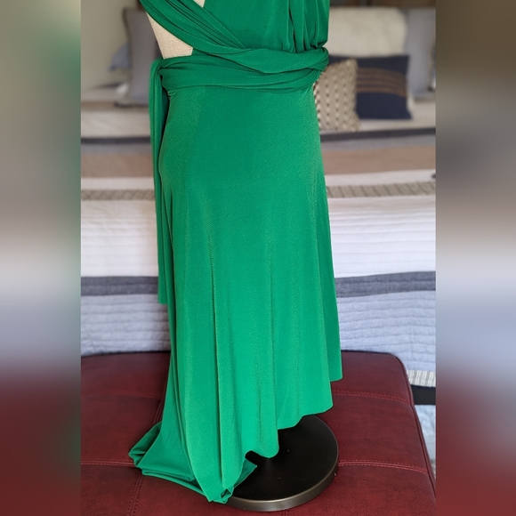 Von Vonni Transformer Dress Hi Lo - Picture 3 of 11